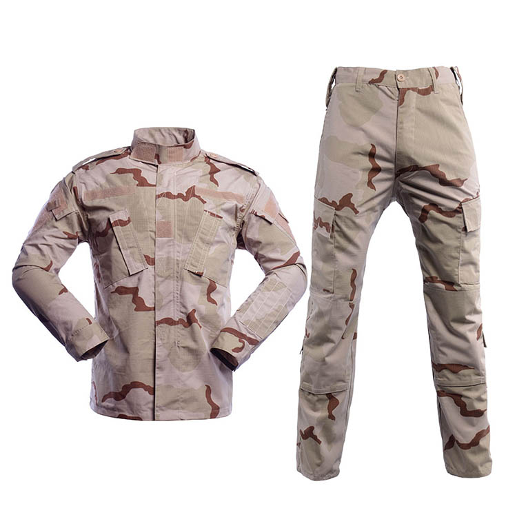 Tricolor Desert Camo Uniform Rood