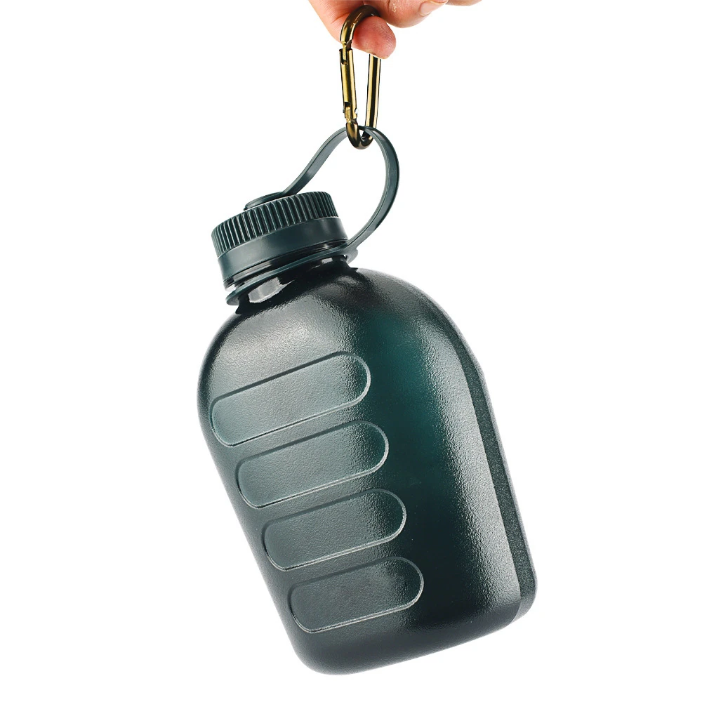 Lightweight military water bottle featuring a secure carabiner for easy carrying. Perfect for outdoor missions.