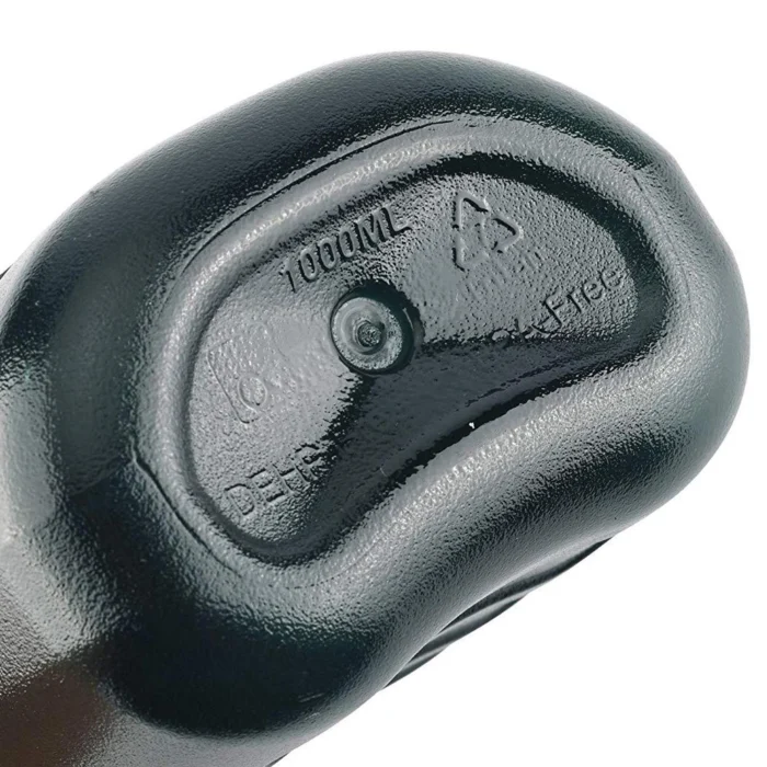 Base detail showing the 1000ml capacity and durable BPA-free material of the military water bottle.