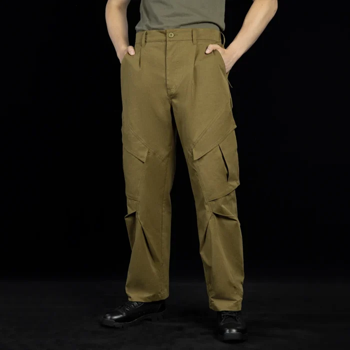 Outdoor Cargo Pants – Full Length Fit & Utility Pocket Design Outdoor cargo pants shown in full-length front-side view, featuring a straight fit, reinforced stitching, and functional cargo pockets for hiking, outdoor work, and tactical training.