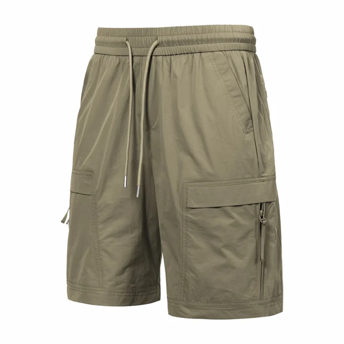 Side view of outdoor hiking shorts showing cargo pocket structure, zipper detail, and flexible fit optimized for hiking, trekking, and active outdoor scenarios.