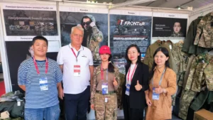 Equipo de Wuhan Fronter en el foro militar internacional Army 2024 Rusia, pabellón E, stand 5D10-3.